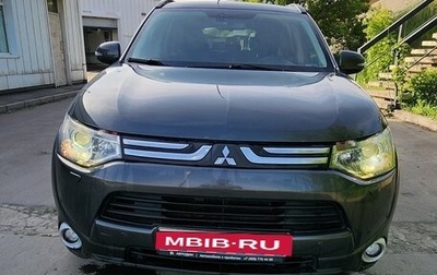 Mitsubishi Outlander III рестайлинг 3, 2014 год, 1 500 000 рублей, 1 фотография