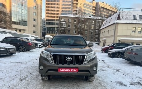 Toyota Land Cruiser Prado 150 рестайлинг 2, 2015 год, 3 050 000 рублей, 1 фотография
