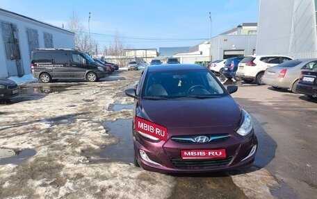 Hyundai Solaris II рестайлинг, 2012 год, 750 000 рублей, 1 фотография