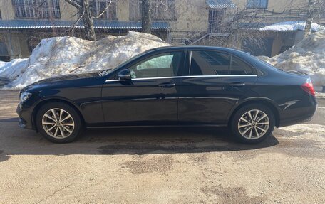 Mercedes-Benz E-Класс, 2019 год, 2 550 000 рублей, 8 фотография