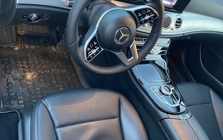 Mercedes-Benz E-Класс, 2019 год, 2 550 000 рублей, 12 фотография