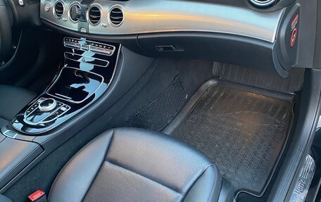 Mercedes-Benz E-Класс, 2019 год, 2 550 000 рублей, 17 фотография