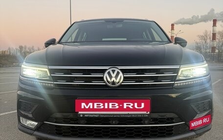 Volkswagen Tiguan II, 2017 год, 2 690 000 рублей, 4 фотография