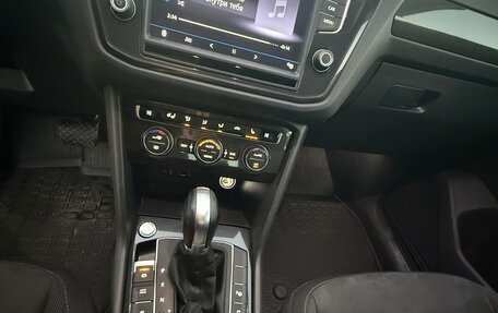 Volkswagen Tiguan II, 2017 год, 2 690 000 рублей, 24 фотография