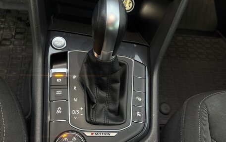 Volkswagen Tiguan II, 2017 год, 2 690 000 рублей, 25 фотография