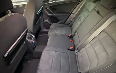 Volkswagen Tiguan II, 2017 год, 2 690 000 рублей, 28 фотография