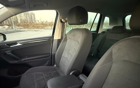 Volkswagen Tiguan II, 2017 год, 2 690 000 рублей, 27 фотография