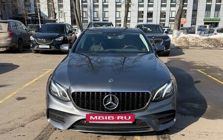 Mercedes-Benz E-Класс, 2019 год, 4 290 000 рублей, 2 фотография