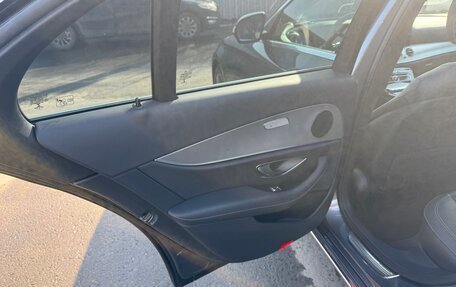 Mercedes-Benz E-Класс, 2019 год, 4 290 000 рублей, 8 фотография