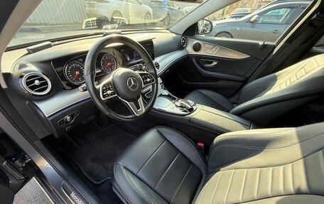 Mercedes-Benz E-Класс, 2019 год, 4 290 000 рублей, 10 фотография