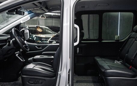 Hyundai Staria, 2022 год, 4 990 000 рублей, 9 фотография