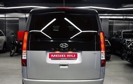 Hyundai Staria, 2022 год, 4 990 000 рублей, 4 фотография