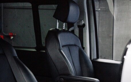 Hyundai Staria, 2022 год, 4 990 000 рублей, 12 фотография