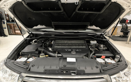 Toyota Land Cruiser 200, 2010 год, 3 250 000 рублей, 13 фотография