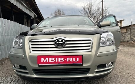 Toyota Avensis III рестайлинг, 2003 год, 800 000 рублей, 14 фотография