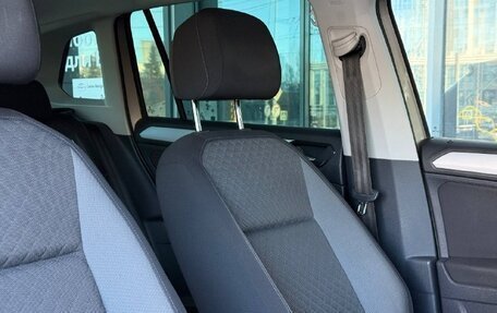 Volkswagen Tiguan II, 2017 год, 2 350 000 рублей, 17 фотография