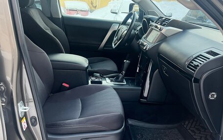 Toyota Land Cruiser Prado 150 рестайлинг 2, 2015 год, 3 050 000 рублей, 6 фотография