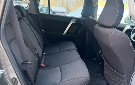 Toyota Land Cruiser Prado 150 рестайлинг 2, 2015 год, 3 050 000 рублей, 5 фотография