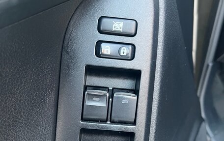 Toyota Land Cruiser Prado 150 рестайлинг 2, 2015 год, 3 050 000 рублей, 11 фотография