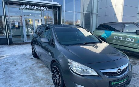 Opel Astra J, 2011 год, 644 000 рублей, 3 фотография