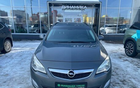 Opel Astra J, 2011 год, 644 000 рублей, 2 фотография