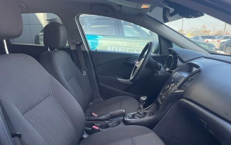 Opel Astra J, 2011 год, 644 000 рублей, 13 фотография