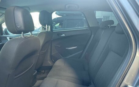 Opel Astra J, 2011 год, 644 000 рублей, 14 фотография