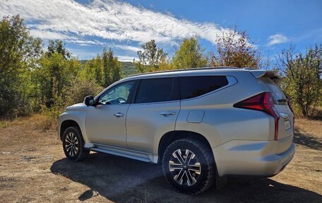 Mitsubishi Montero Sport, 2022 год, 3 966 000 рублей, 4 фотография