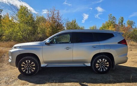 Mitsubishi Montero Sport, 2022 год, 3 966 000 рублей, 3 фотография