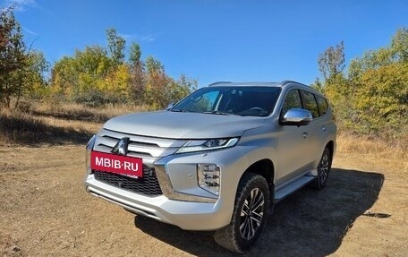 Mitsubishi Montero Sport, 2022 год, 3 966 000 рублей, 2 фотография