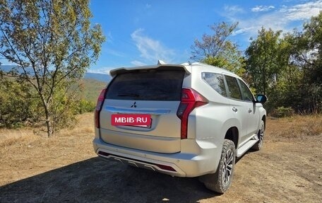 Mitsubishi Montero Sport, 2022 год, 3 966 000 рублей, 6 фотография