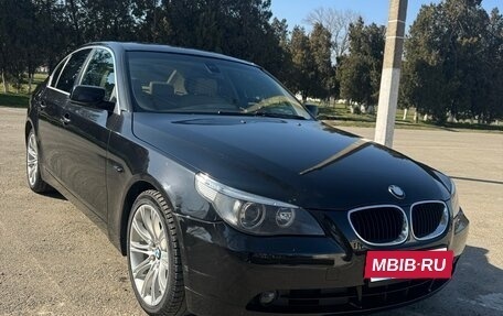 BMW 5 серия, 2005 год, 730 000 рублей, 2 фотография