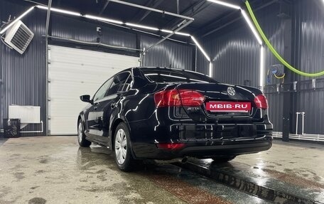 Volkswagen Jetta VI, 2012 год, 1 040 000 рублей, 2 фотография