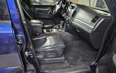 Mitsubishi Pajero IV, 2011 год, 1 820 000 рублей, 9 фотография