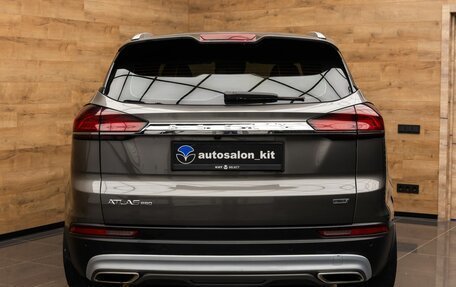Geely Atlas, 2023 год, 1 919 000 рублей, 3 фотография
