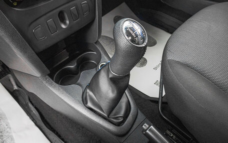 Renault Logan II, 2020 год, 849 000 рублей, 19 фотография