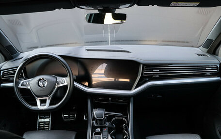 Volkswagen Touareg III, 2019 год, 6 320 000 рублей, 12 фотография