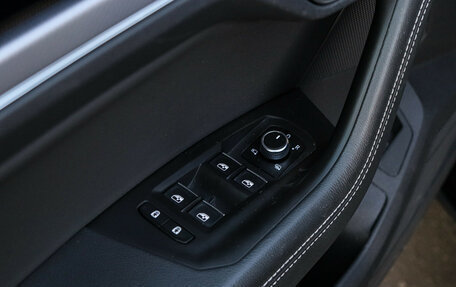 Volkswagen Touareg III, 2019 год, 6 320 000 рублей, 20 фотография