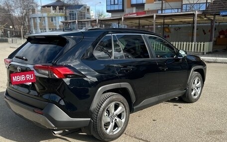 Toyota RAV4, 2021 год, 4 400 000 рублей, 5 фотография