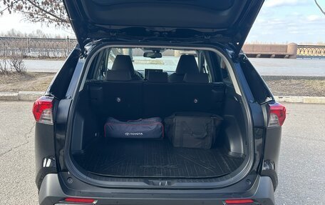 Toyota RAV4, 2021 год, 4 400 000 рублей, 21 фотография