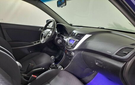 Hyundai Solaris II рестайлинг, 2013 год, 650 000 рублей, 11 фотография