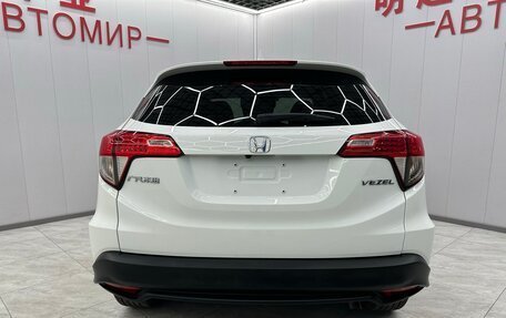 Honda Vezel, 2022 год, 1 640 000 рублей, 4 фотография