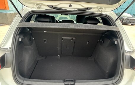 Volkswagen Golf VIII, 2023 год, 2 150 000 рублей, 22 фотография