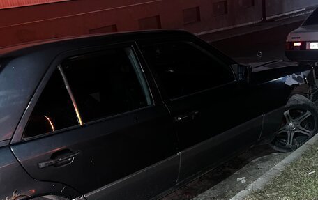 Mercedes-Benz E-Класс, 1995 год, 460 000 рублей, 2 фотография