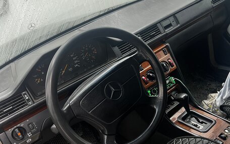 Mercedes-Benz E-Класс, 1995 год, 460 000 рублей, 7 фотография