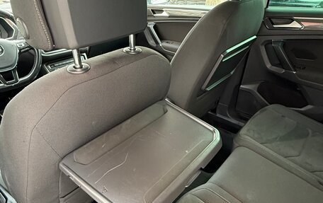 Volkswagen Tiguan II, 2018 год, 2 550 000 рублей, 19 фотография