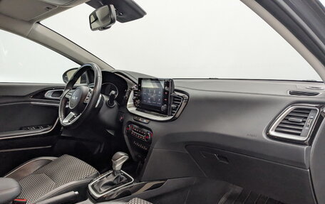 KIA cee'd III, 2022 год, 2 350 000 рублей, 11 фотография