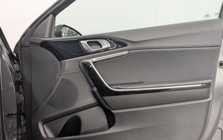 KIA cee'd III, 2022 год, 2 350 000 рублей, 24 фотография