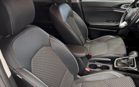 KIA cee'd III, 2022 год, 2 350 000 рублей, 23 фотография