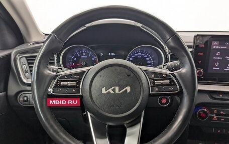 KIA cee'd III, 2022 год, 2 350 000 рублей, 21 фотография